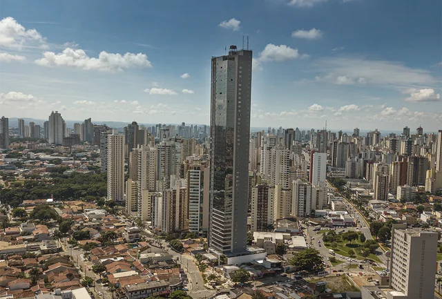 Vista urbana e paisagismo residencial em Goiânia